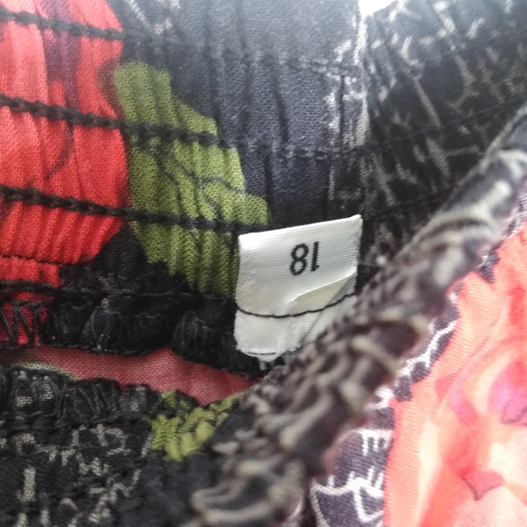 Vintage rose floral A-line skirt size 18 - Picture 2 of 3